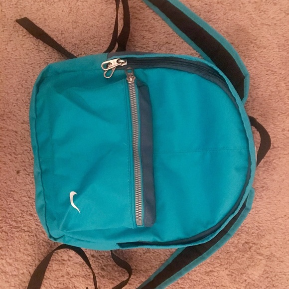 nike classic mini backpack